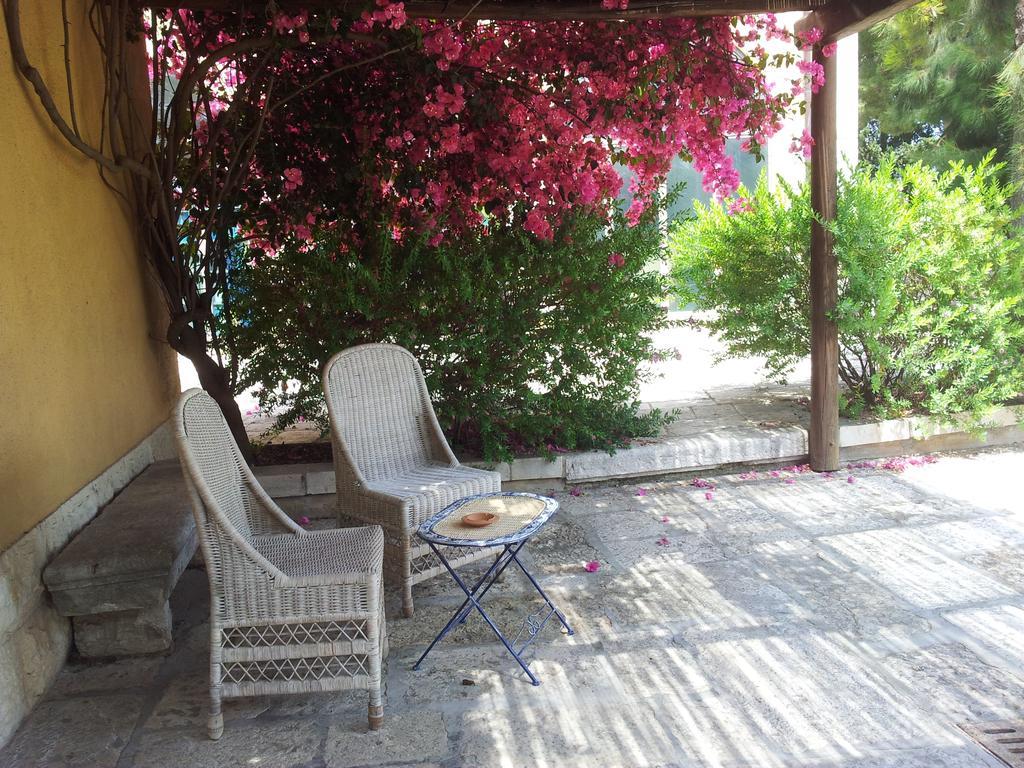 Villa Carcano Trani Δωμάτιο φωτογραφία