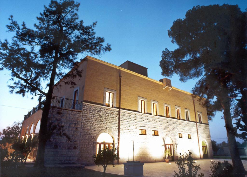 Villa Carcano Trani Εξωτερικό φωτογραφία