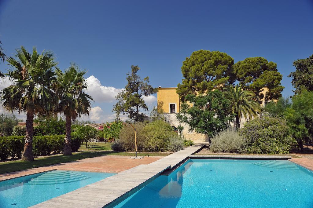 Villa Carcano Trani Εξωτερικό φωτογραφία
