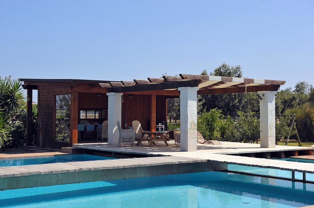 Villa Carcano Trani Εξωτερικό φωτογραφία